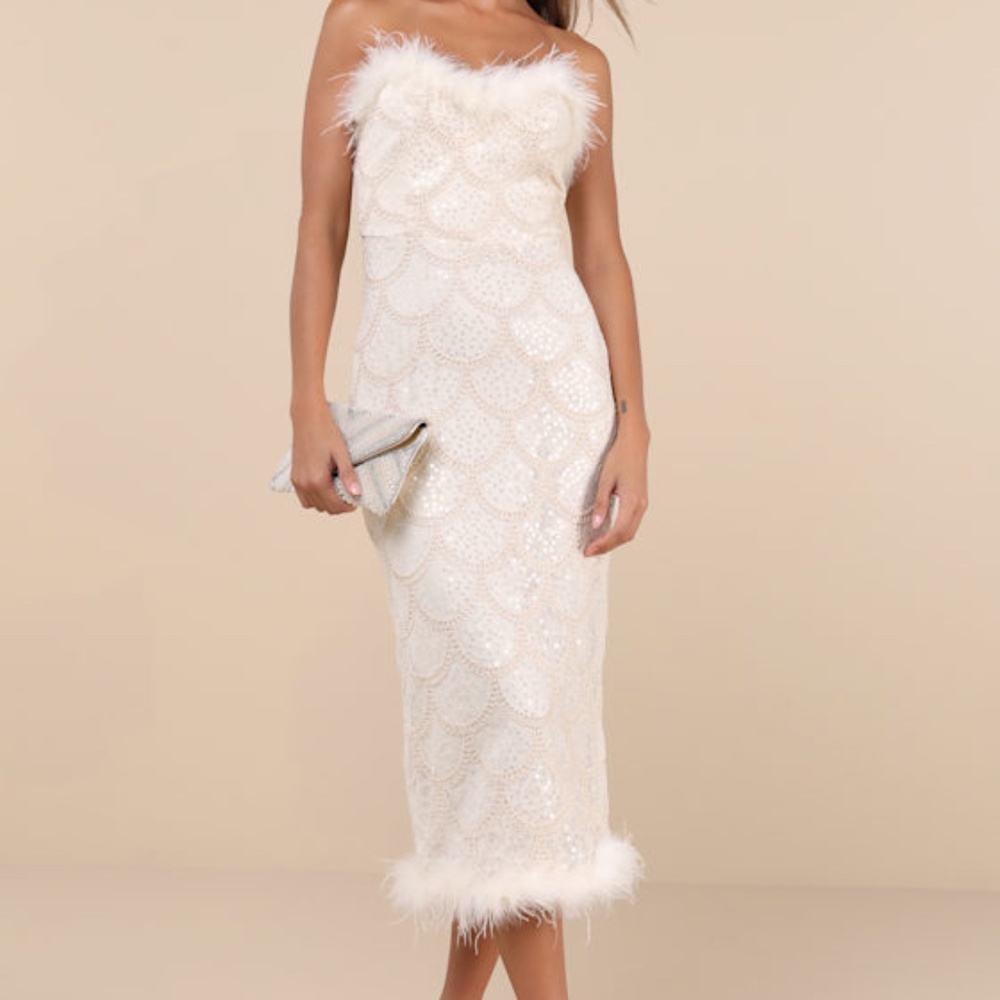 Lulus Uniquely Confident Cream Lace Feather Strapless Midi Dress